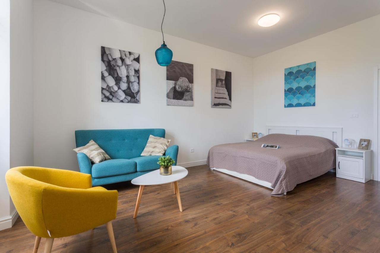 Bu2 Pula Studio Apartment 외부 사진